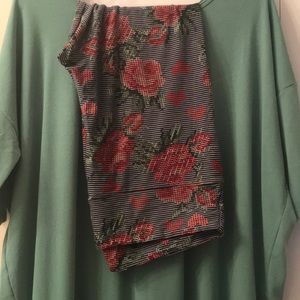 LulaRoe leggings and Irma set